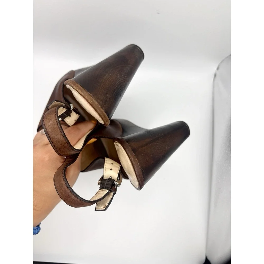 Coach Brown Leather Wedge Platform Sandals Open Toe Perforated Logo Size 7.5